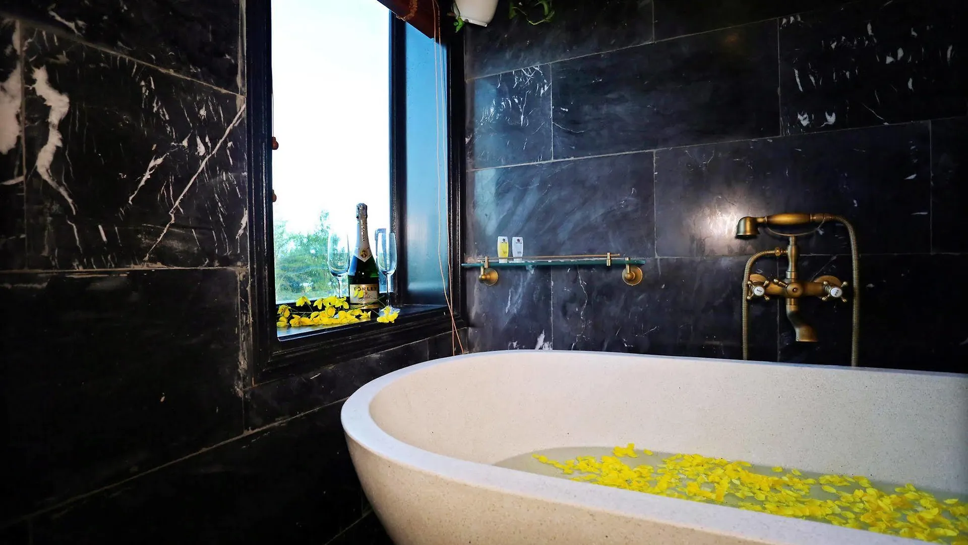 *** Hotel Osaka Villa Hoi An Vietnam